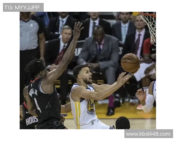 科尔-安东尼:罗林斯每天都在苦练 整场比赛他都在盯防库里 科尔-安东尼:罗林斯每天都在苦练 整场比赛他都在盯防库里