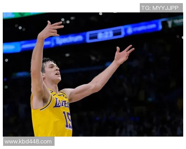 里夫斯：我打得不好我们仍然赢了，感谢上帝我们有勒布朗