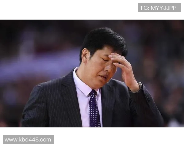 太强了！18岁小将力挽狂澜，末节3记三分，球迷：没你丁伟要下课