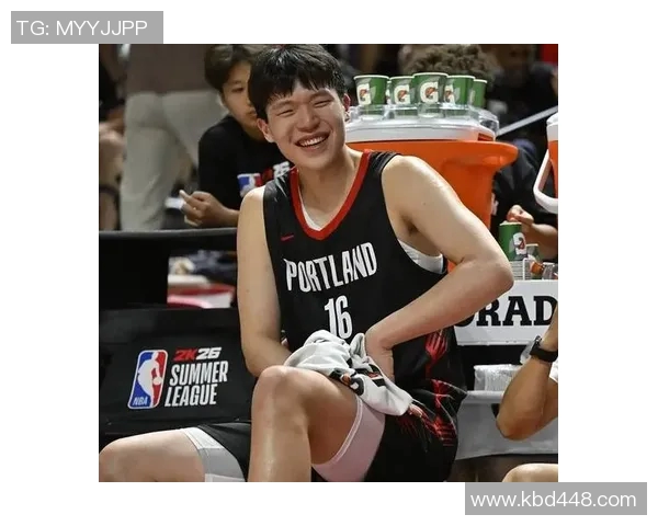 【菜鸟】杨瀚森2分0板1助1断 国王次轮+落选秀合抢19板 康神14分